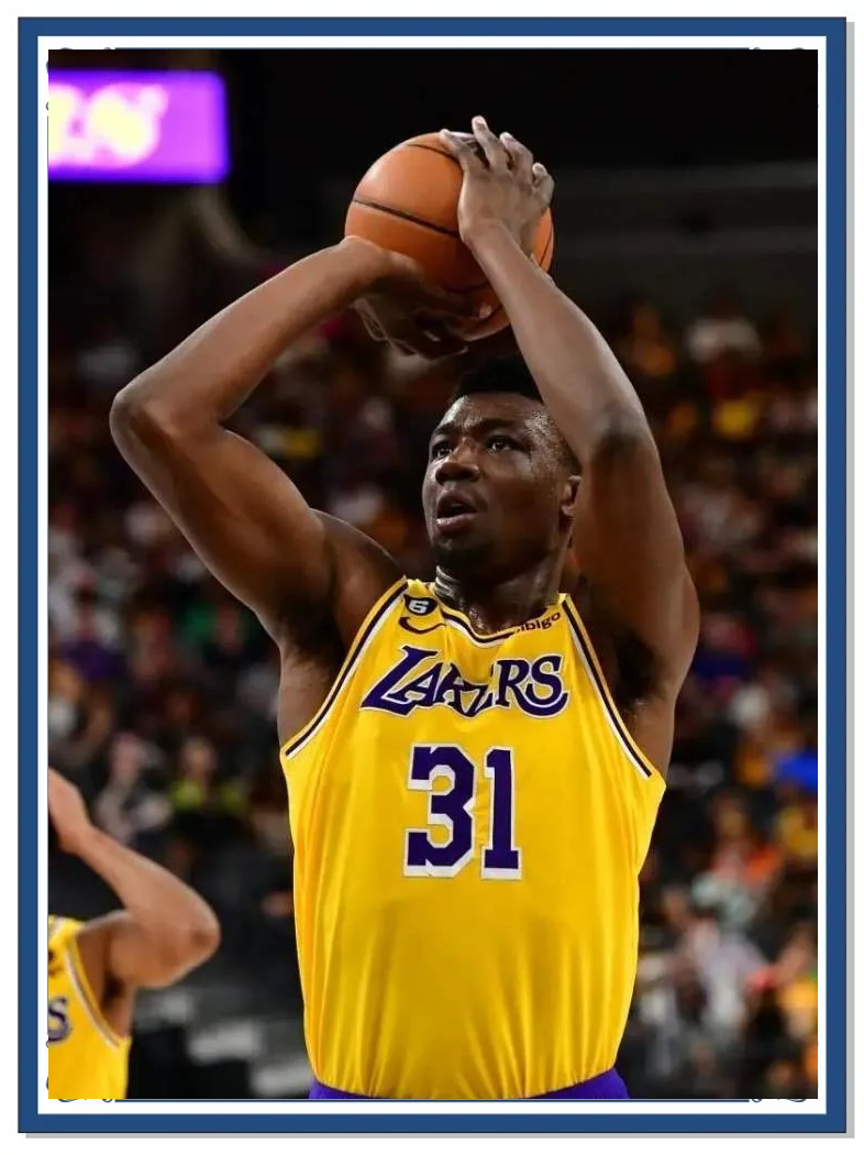 浓眉哥迎来十赛季高光表现，利物浦球迷沸腾！